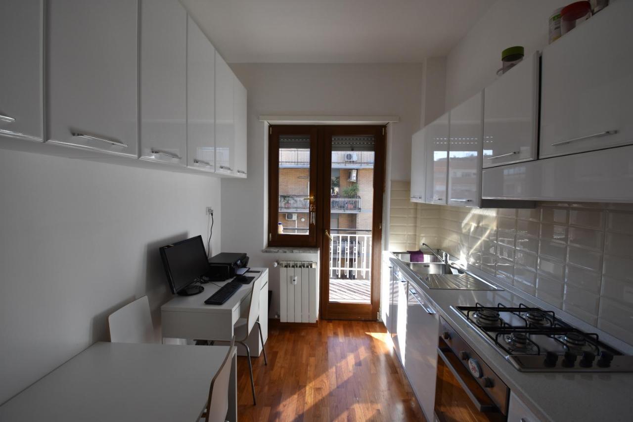 Nice And Warm Rooms Rome Exterior photo